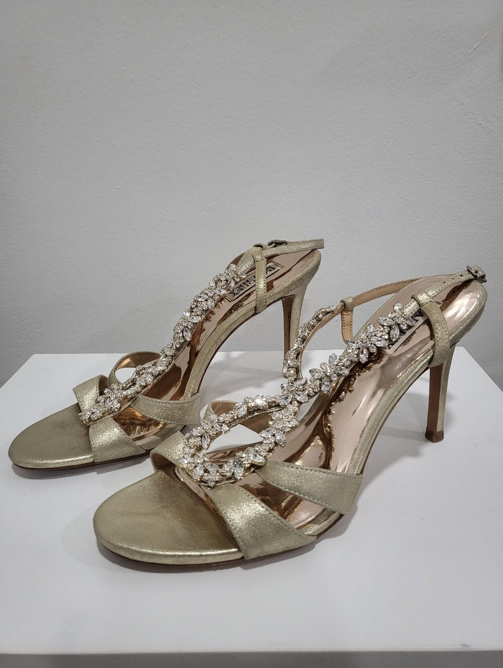 Badgley Mischka Leah II Gold Embellished Metallic T-Strap Heels - Size 10